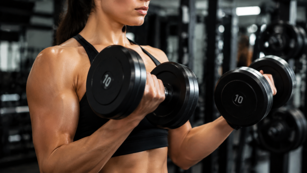 Musculação com intensidade como pilar para reverter o metabolismo lento.